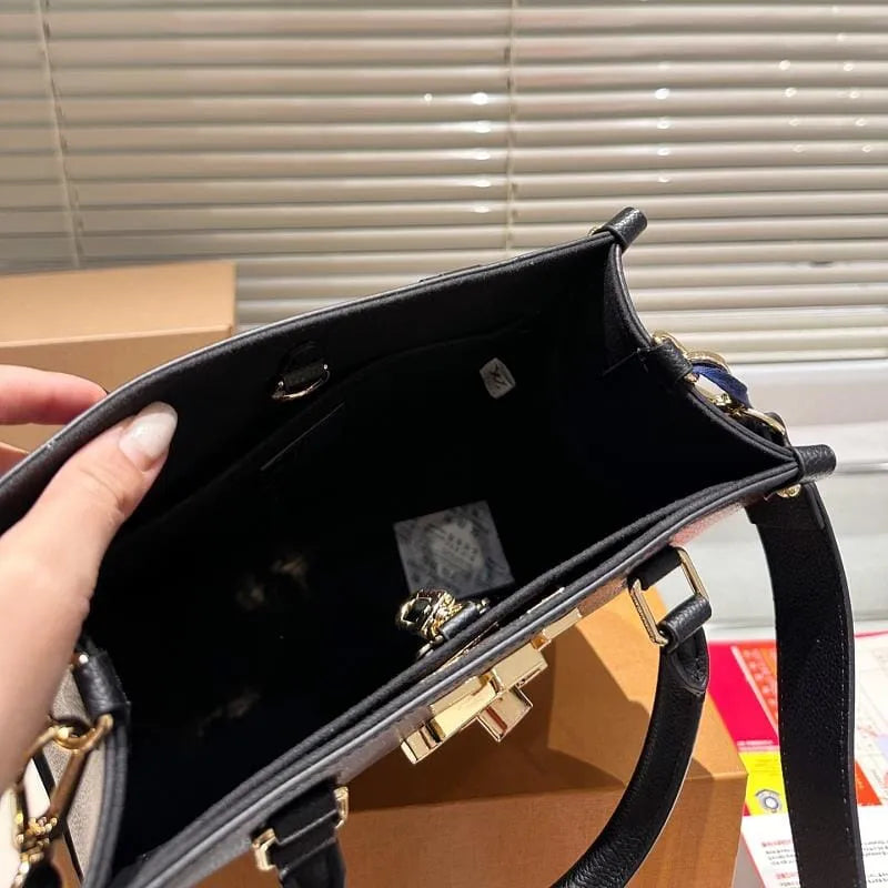 Louis Vuitton OLOCK & GO BLACK M22311