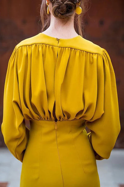 Elegant solid color pleated V-neck one-step dress for evening dress
