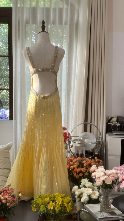 Light yellow halter-neck fitted backless sexy long ball gown R7767