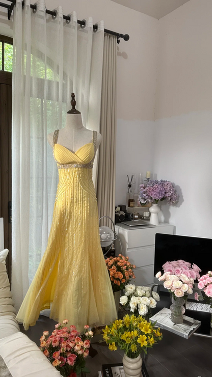 Light yellow halter-neck fitted backless sexy long ball gown R7767