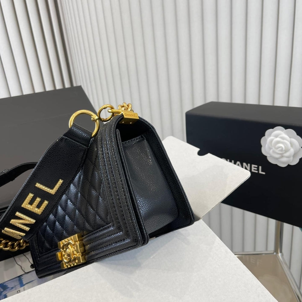 Chanel Medium Boy Quilted Black 25Cm