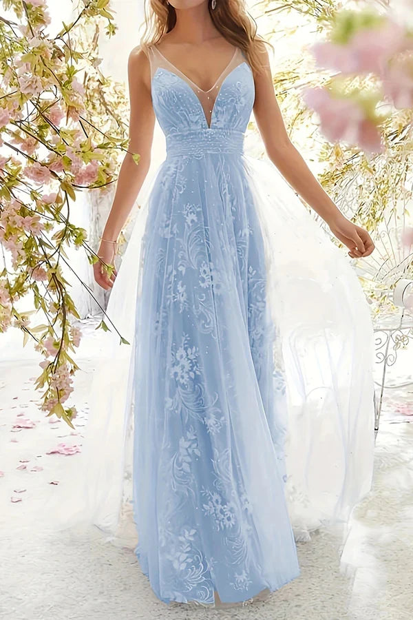 Sexy formal attire with solid lace V-neck evening dress