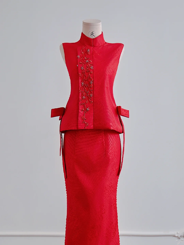 Red sleeveless fitted waist top and sexy bodycon skirt set for a ballroom gown R8176