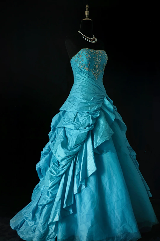 Blue-green strapless fitted waist slim-fit ball gown with a full skirt R8689