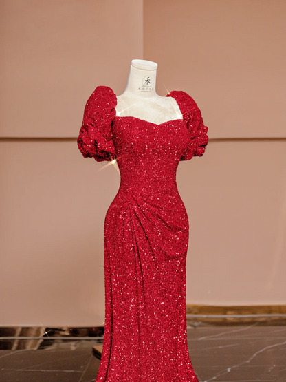 Red square neckline, fitted waist, slimming and sexy long ball gown R8407