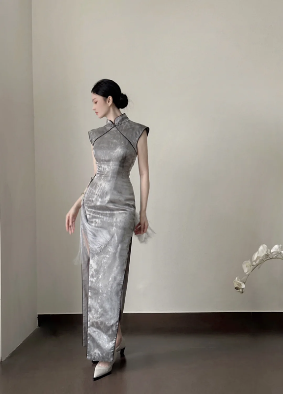 Gray sleeveless Chinese‑collar waist‑cinched slim‑fit bodycon elegant slit prom gown R8007