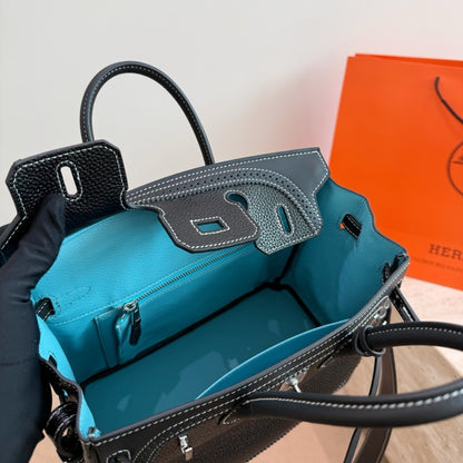 Hermès Birkin 25 Gold Hardware Pebbled  Black 25Cm