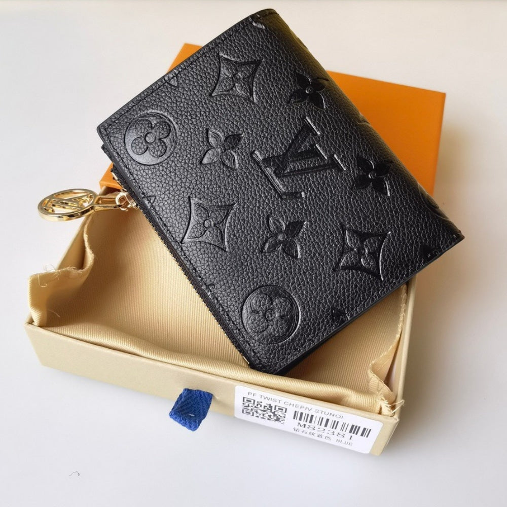 Louis Vuitton Lisa Wallet 11.5cm