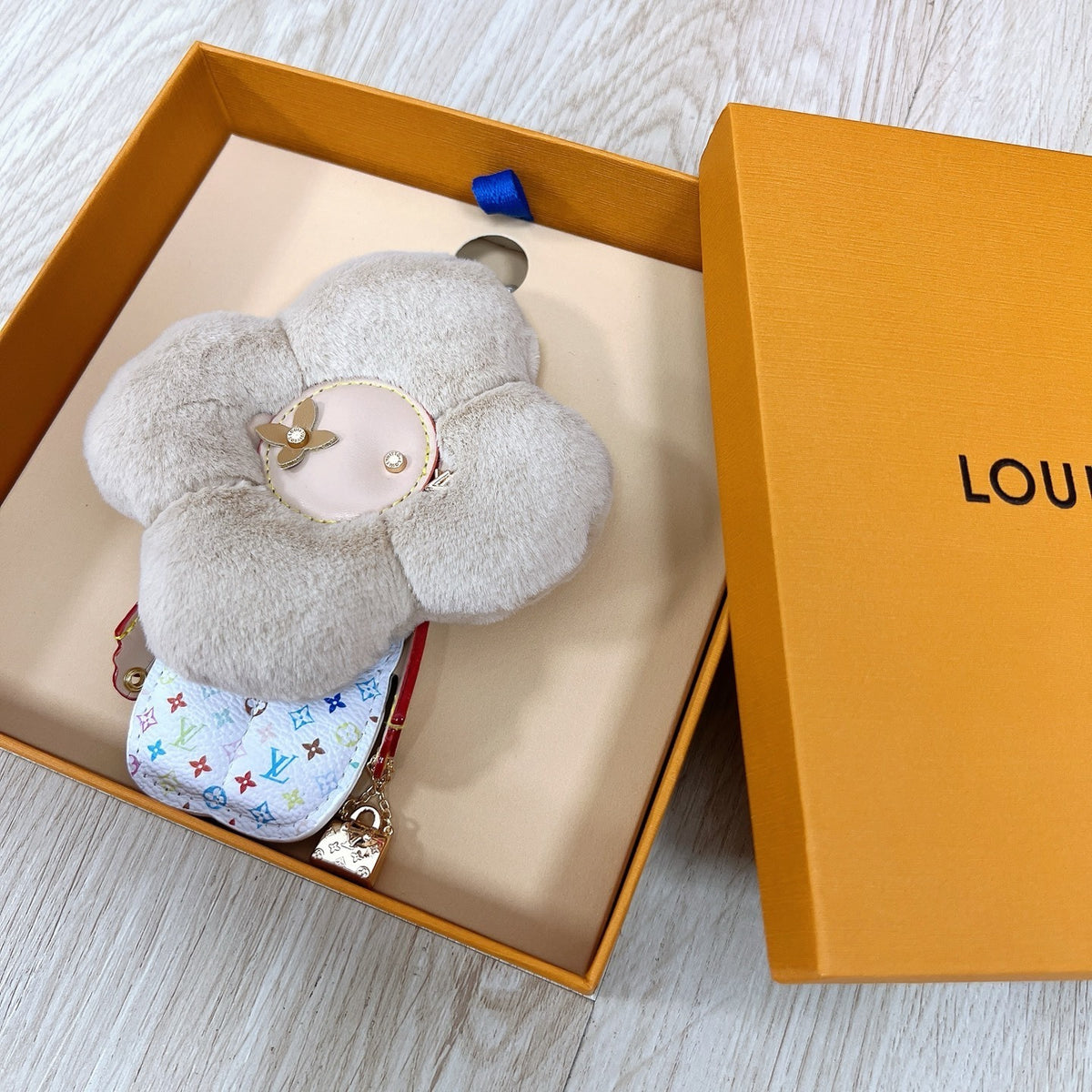Louis Vuitton Vivienne Fashionista Bag Charm Lady