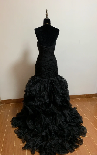 Black strapless fitted long elegant ball gown R8686