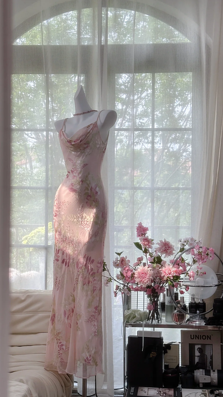 Light pink floral print halter-neck fitted long elegant ball gown R7657