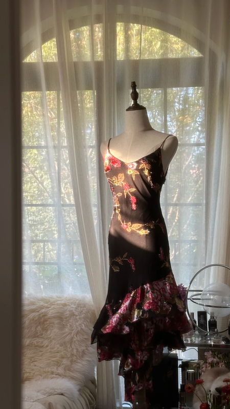 Black with pink floral print, halter-neck, fitted, asymmetrical hem, long ball gown R7738