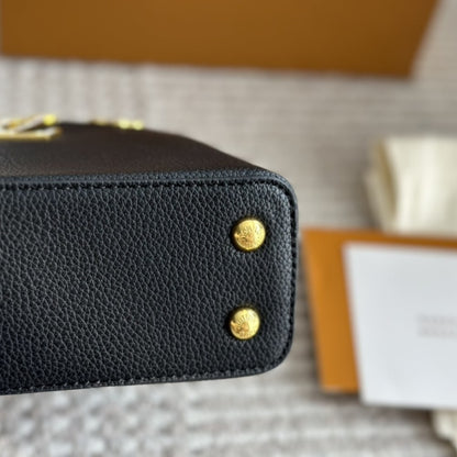 Louis Vuitton Capucines Mini Black 20Cm M11342