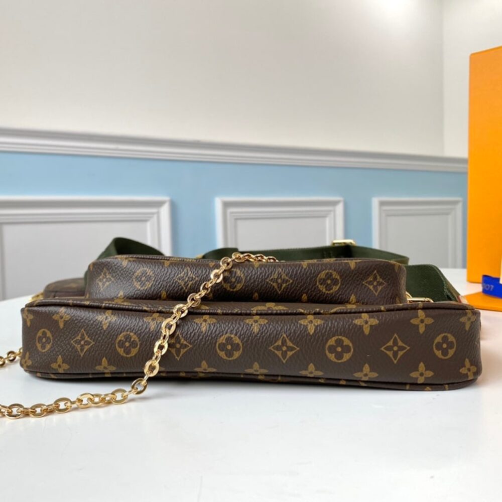 Louis Vuitton Multi Pochette Accessoires Monogram  Khaki 24cm M44813