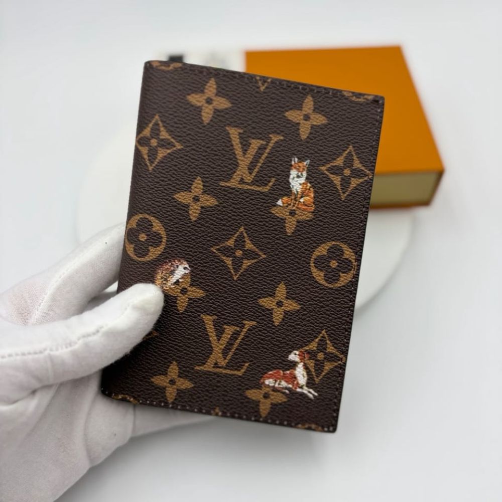 Louis Vuitton Passport Cover Monogram Forest Canvas Brown 14Cm M27023
