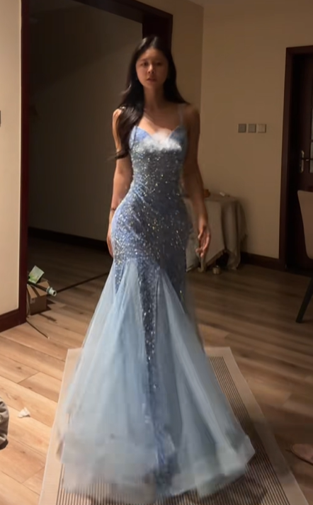 Light blue halter-neck fitted bodycon fishtail skirt ball gown R8067