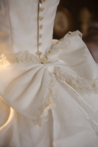 White strapless fitted waist lace-trimmed ball gown/bridal dress R7276