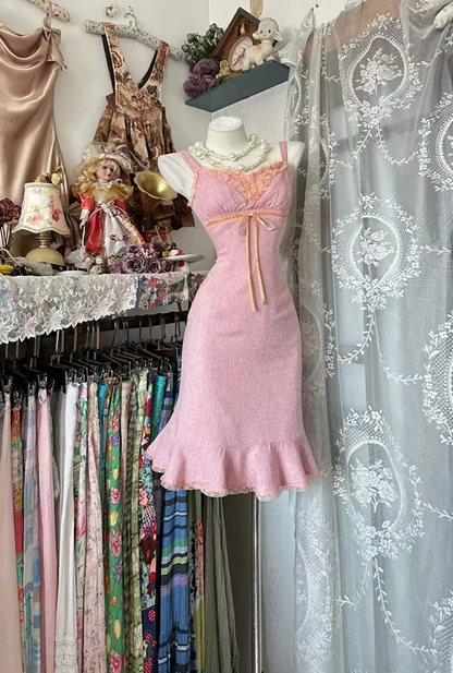 Pink halter-neck fitted short ball gown R7576