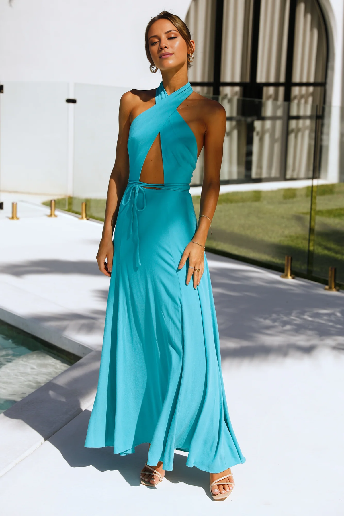 halter neckline sleeveless backless long Prom dress