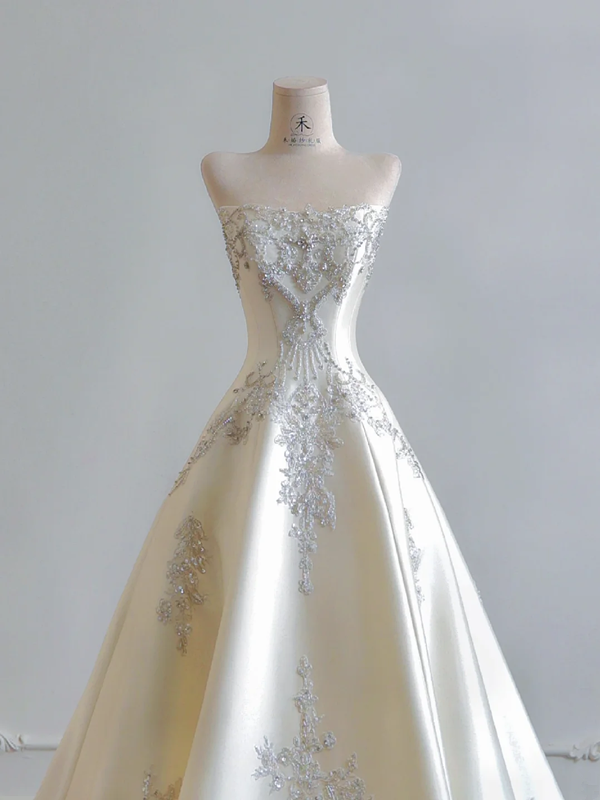Light champagne color strapless fitted A-line long ball gown/bridal dress R8191