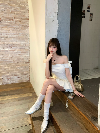 White one-shoulder slim waist A-line mini skirt R5029