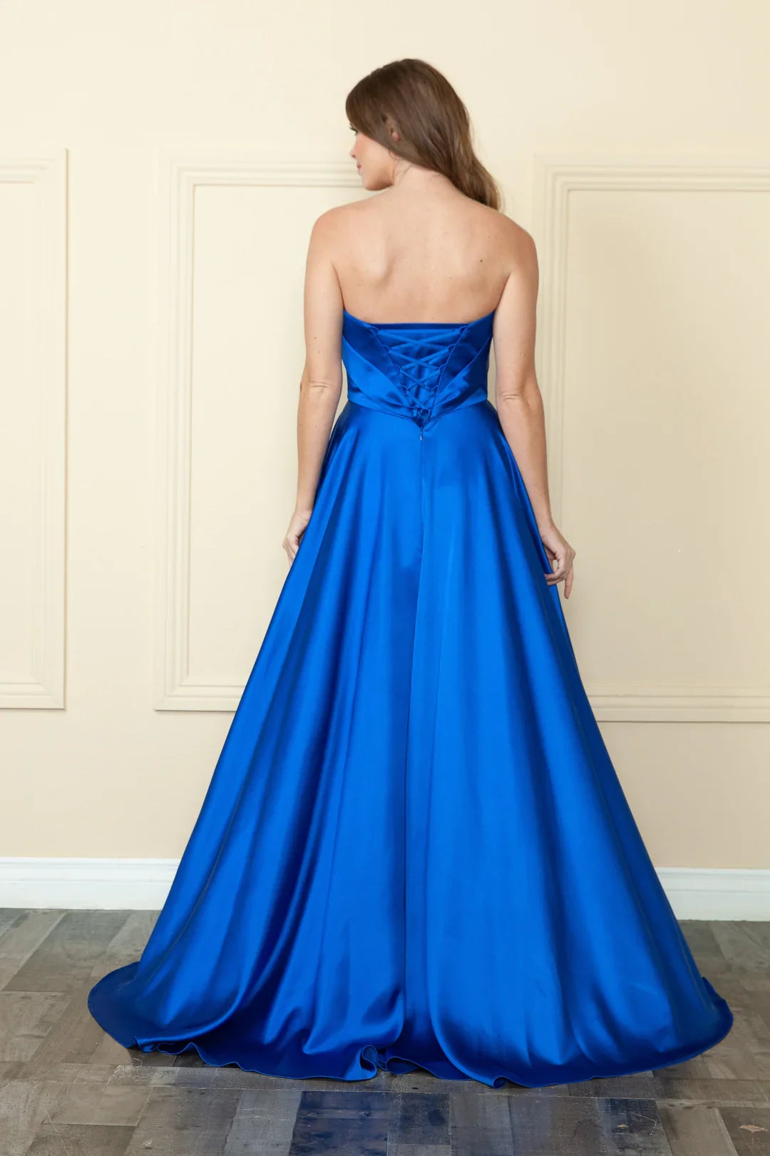 Long strapless A-line skirt satin dress