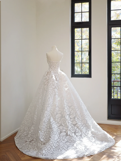 White strapless vintage print fitted waist ball gown/bridal dress R8451