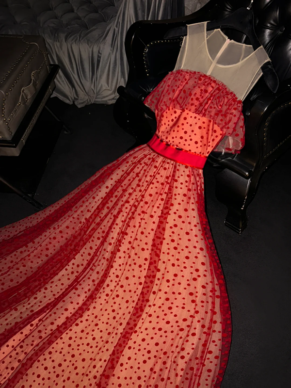 Red round neck sleeveless fitted waist long elegant ball gown/bridal dress R8762