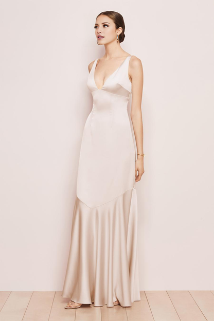 deep V-neck sleeveless backless and floor length evening dress