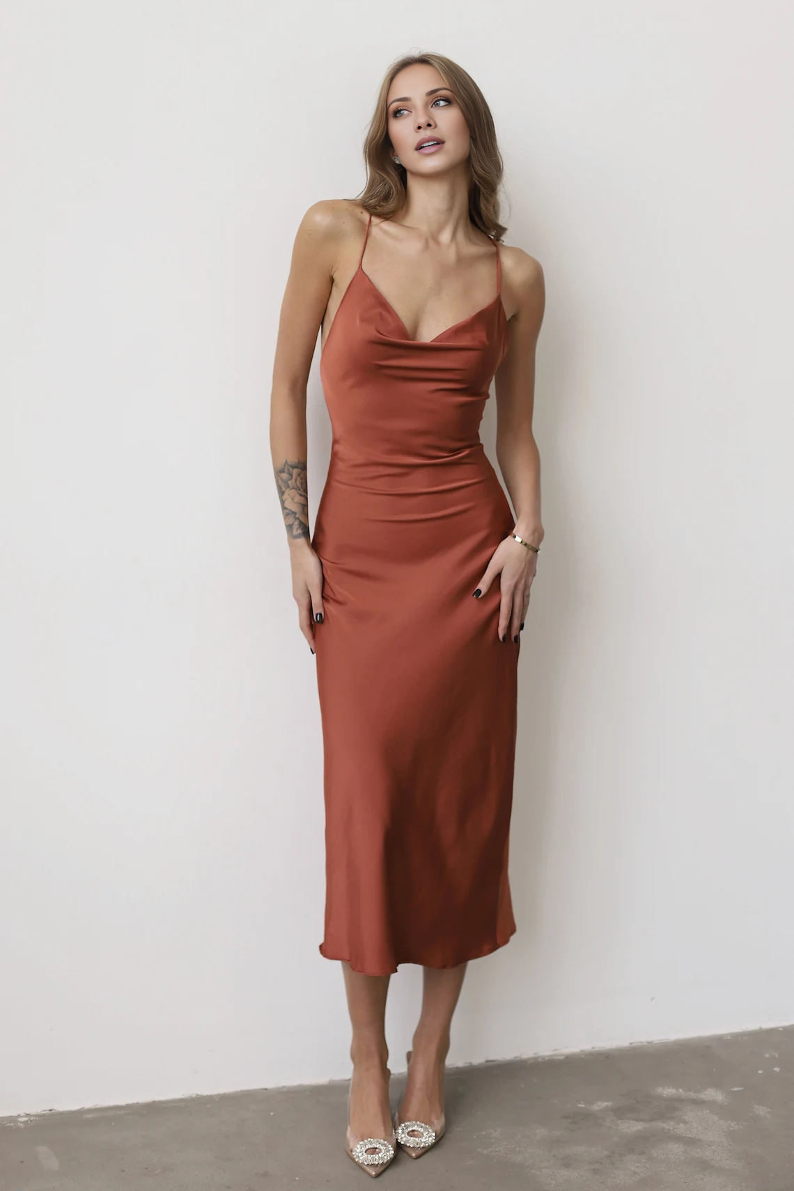 slim shoulder strap V-neck side slit long evening dress