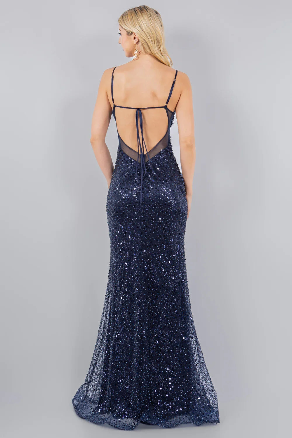 Fitted slit skirt with shiny long sleeveless skirt