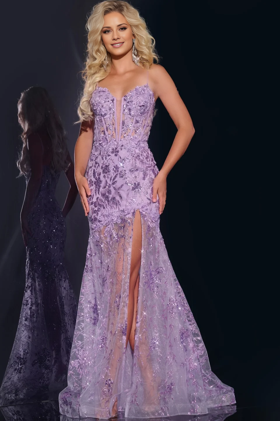 A-line thin shoulder strap with sequin decoration and floor length Prom dress