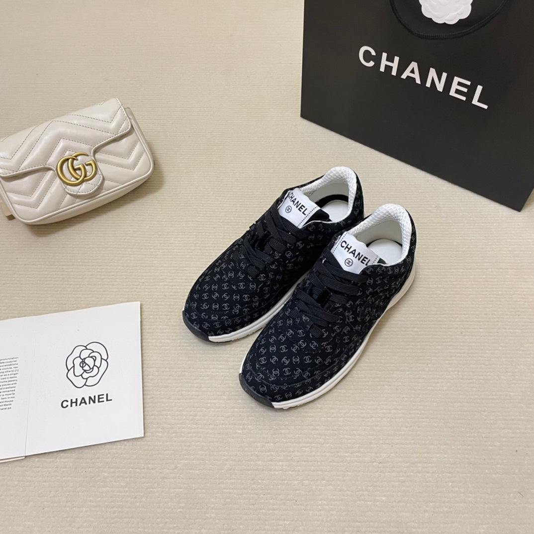 Luxury  Sneaker  CHL 057