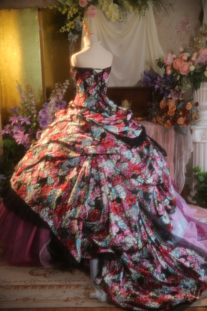 Vintage Floral Print Strapless Layered Lace Tulle Sweet 15 Quinceanera Ball Gown TP5510