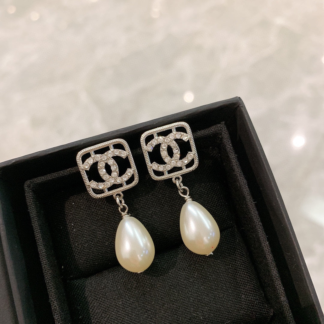 EN – Lux Earring Chanel 013