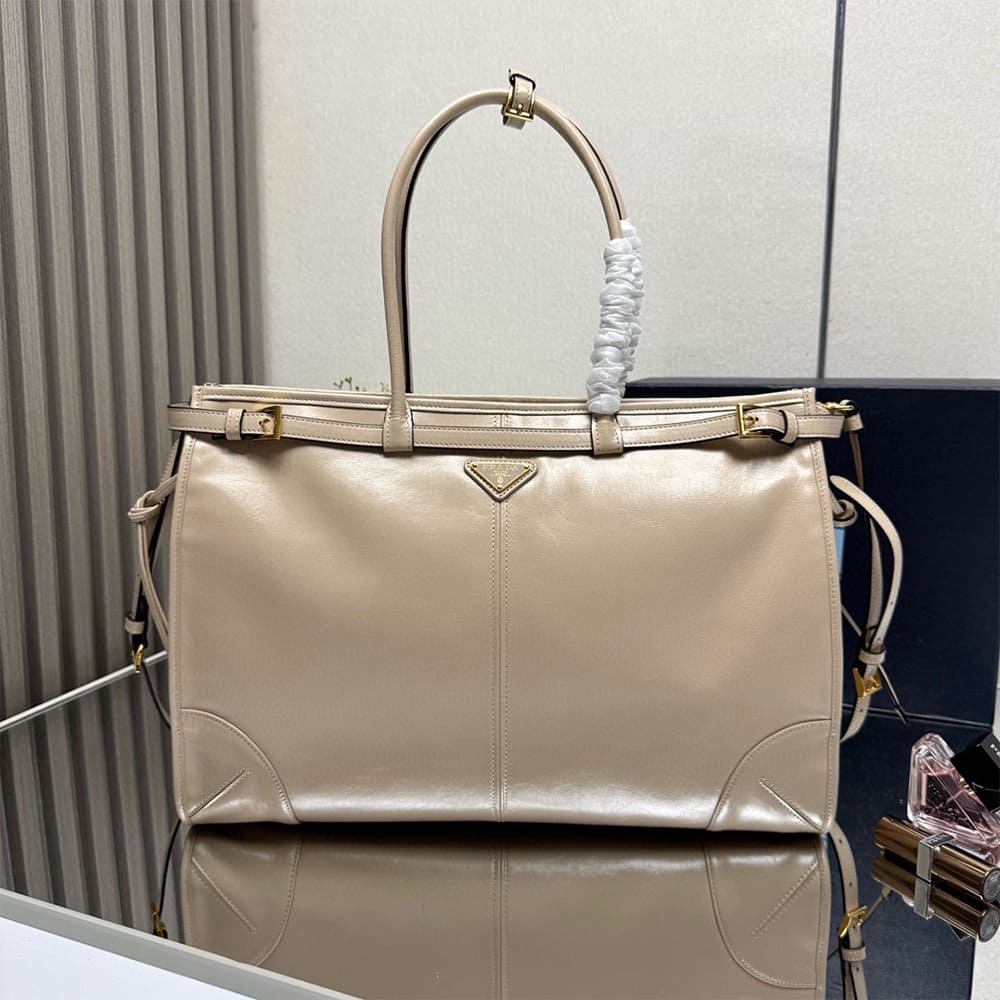 Prada Bonnie extra-large leather handbag(HIGH-END GRADE)