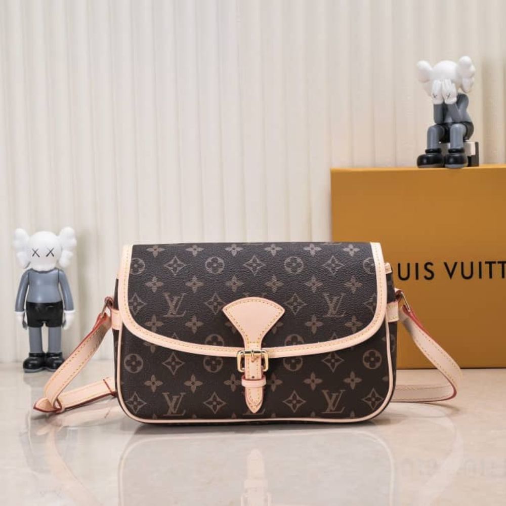 Louis Vuitton Monogram Canvas Sologne 26Cm Brown M42250