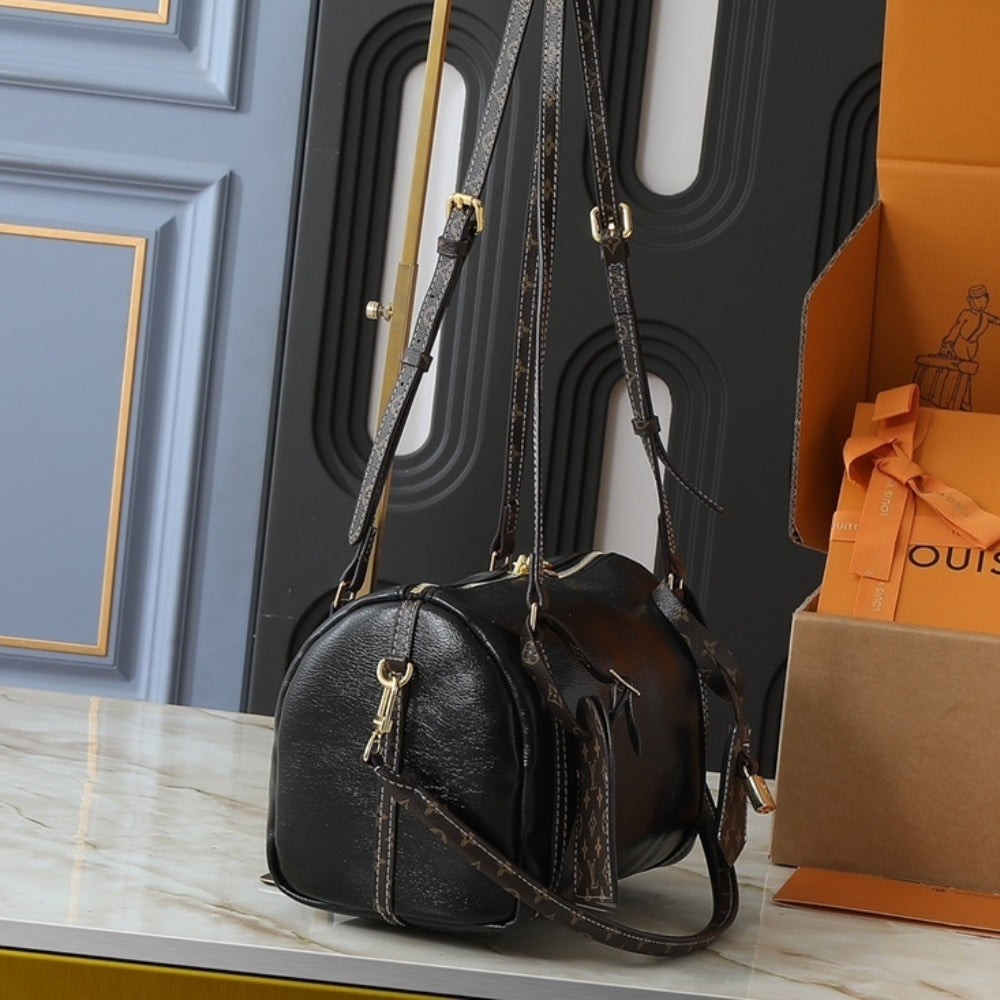 Louis Vuitton Express PM Black 25Cm M27920
