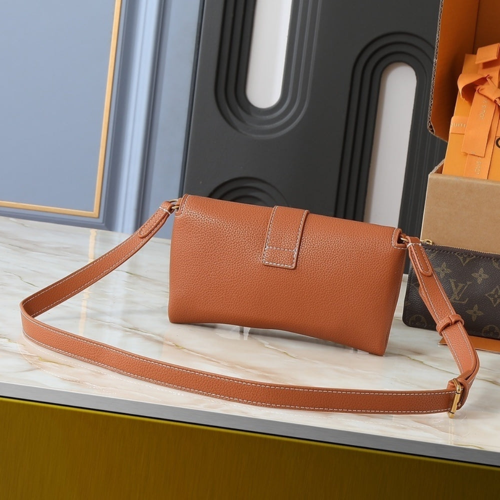 Louis Vuitton Low Key Cognac Brown 22Cm M12147