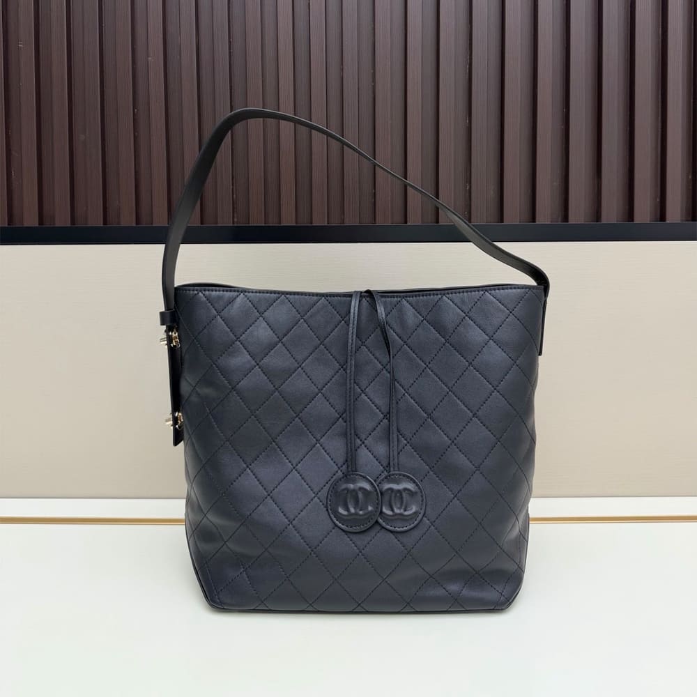 CHANEL Large Bucket Bag