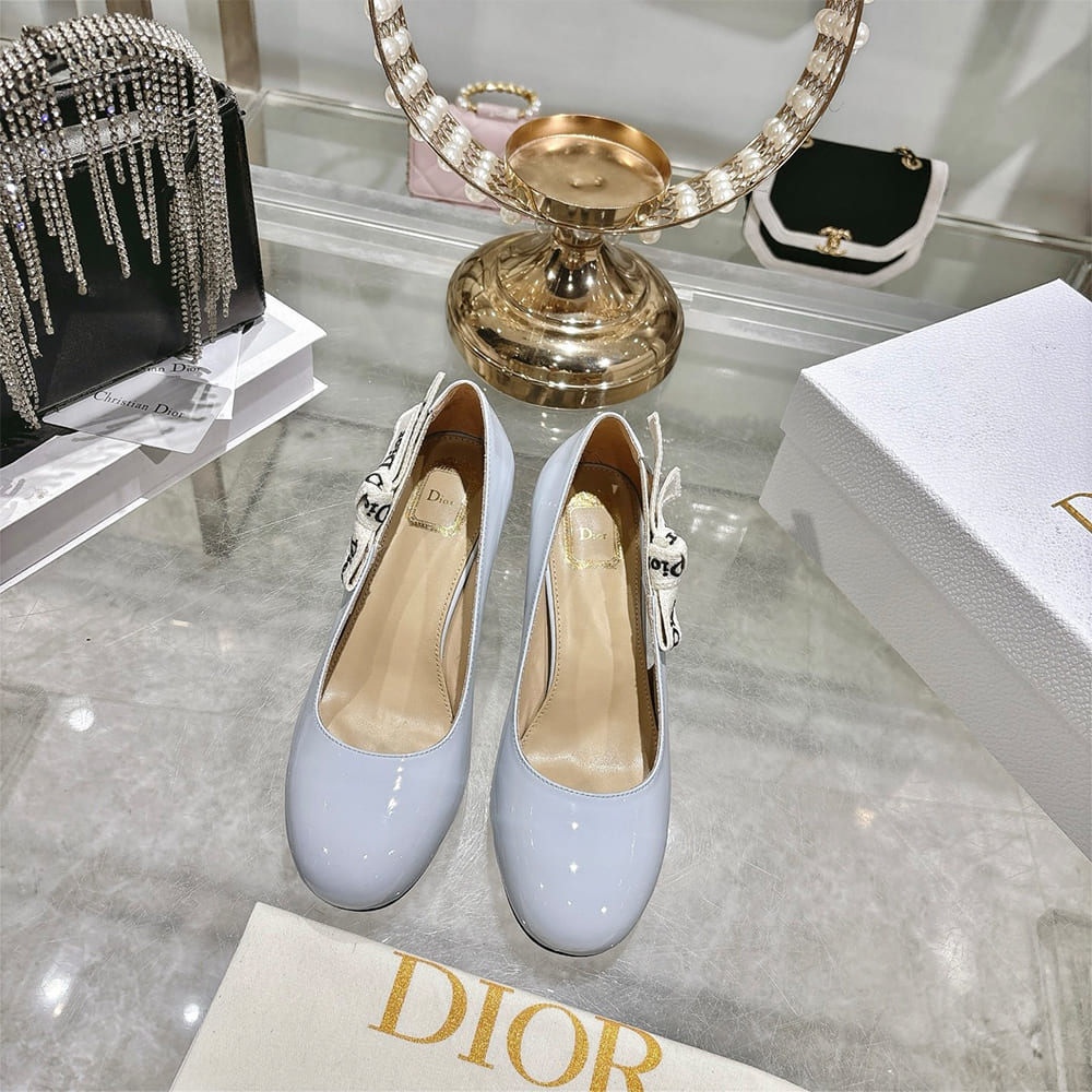 J’Adior Pump