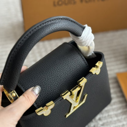 Louis Vuitton Capucines Mini Black 20Cm M11342