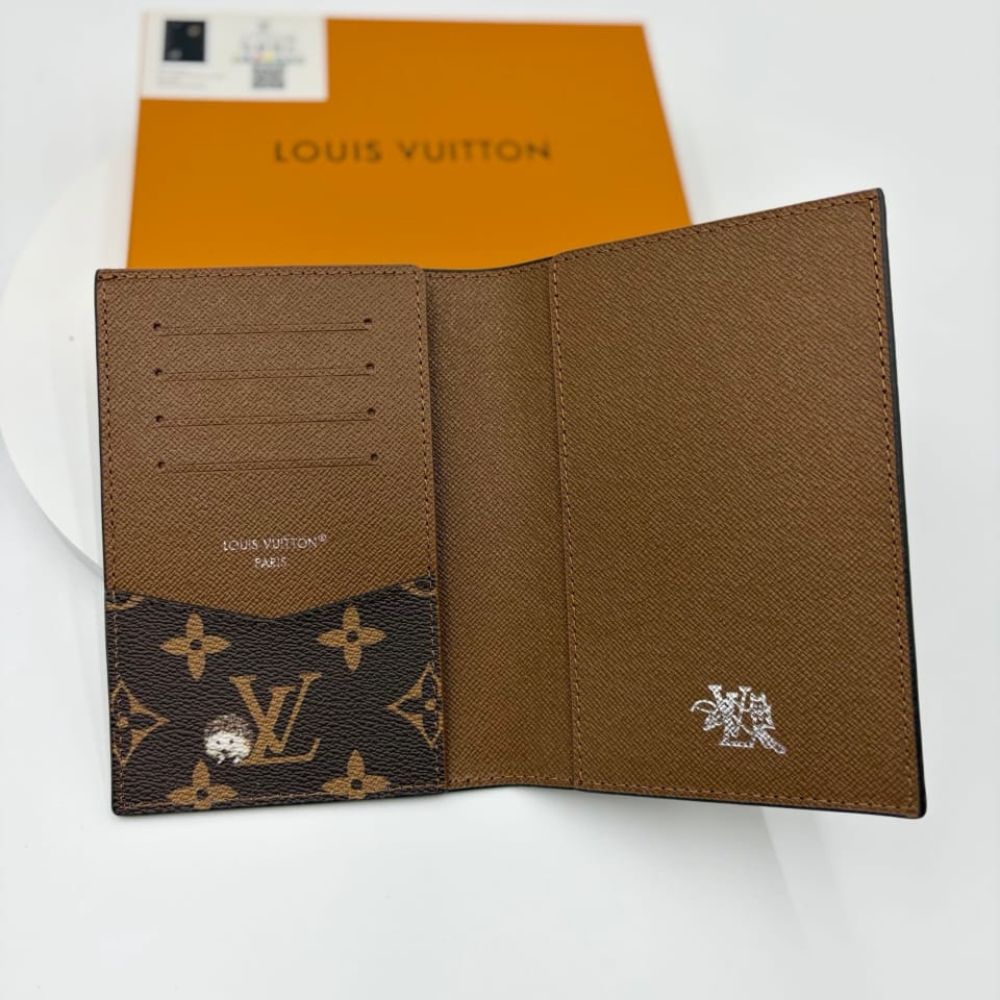 Louis Vuitton Passport Cover Monogram Forest Canvas Brown 14Cm M27023