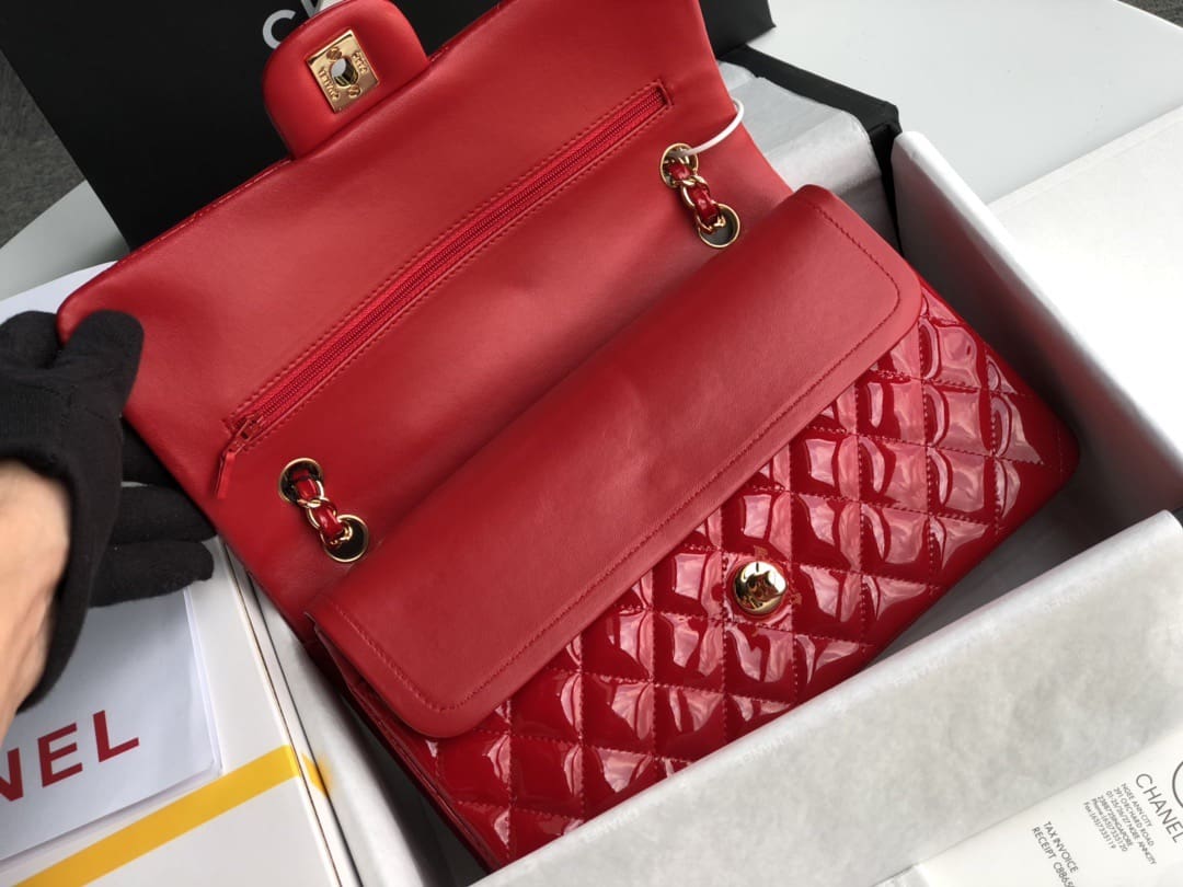 Chanel Classique patent leather red handbag Golden Metal