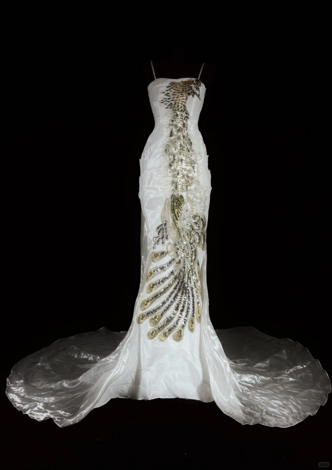White Spaghetti Strap Waist-Cinching Fitted Sequin Elegant Long Train Party & Evening Gown gh7148