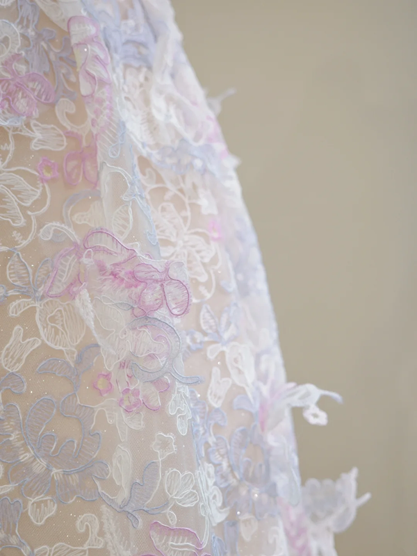 Light pink halter-neck fitted long fairy ball gown R8471