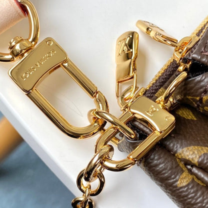 Louis Vuitton Multi Pochette Accessoires Monogram  Khaki 24cm M44813