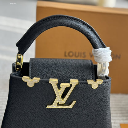 Louis Vuitton Capucines Mini Black 20Cm M11342