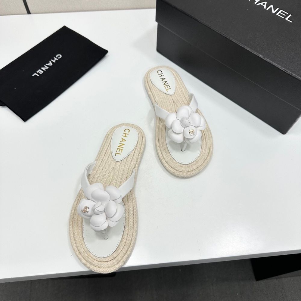 Chanel Thong With Camellia White