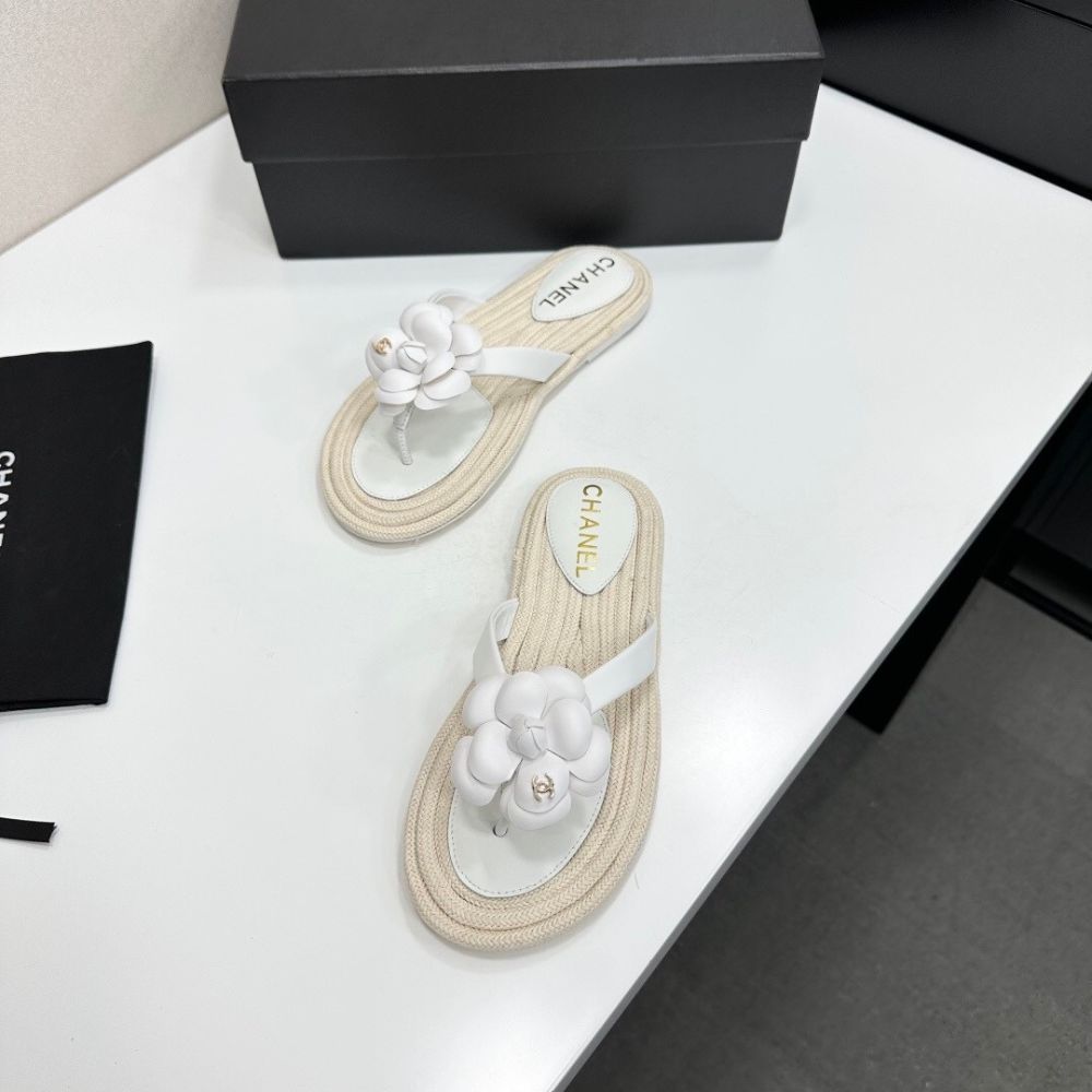 Chanel Thong With Camellia White